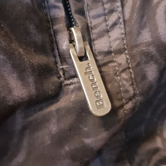 Bench Jacket - Picture 10 of 14